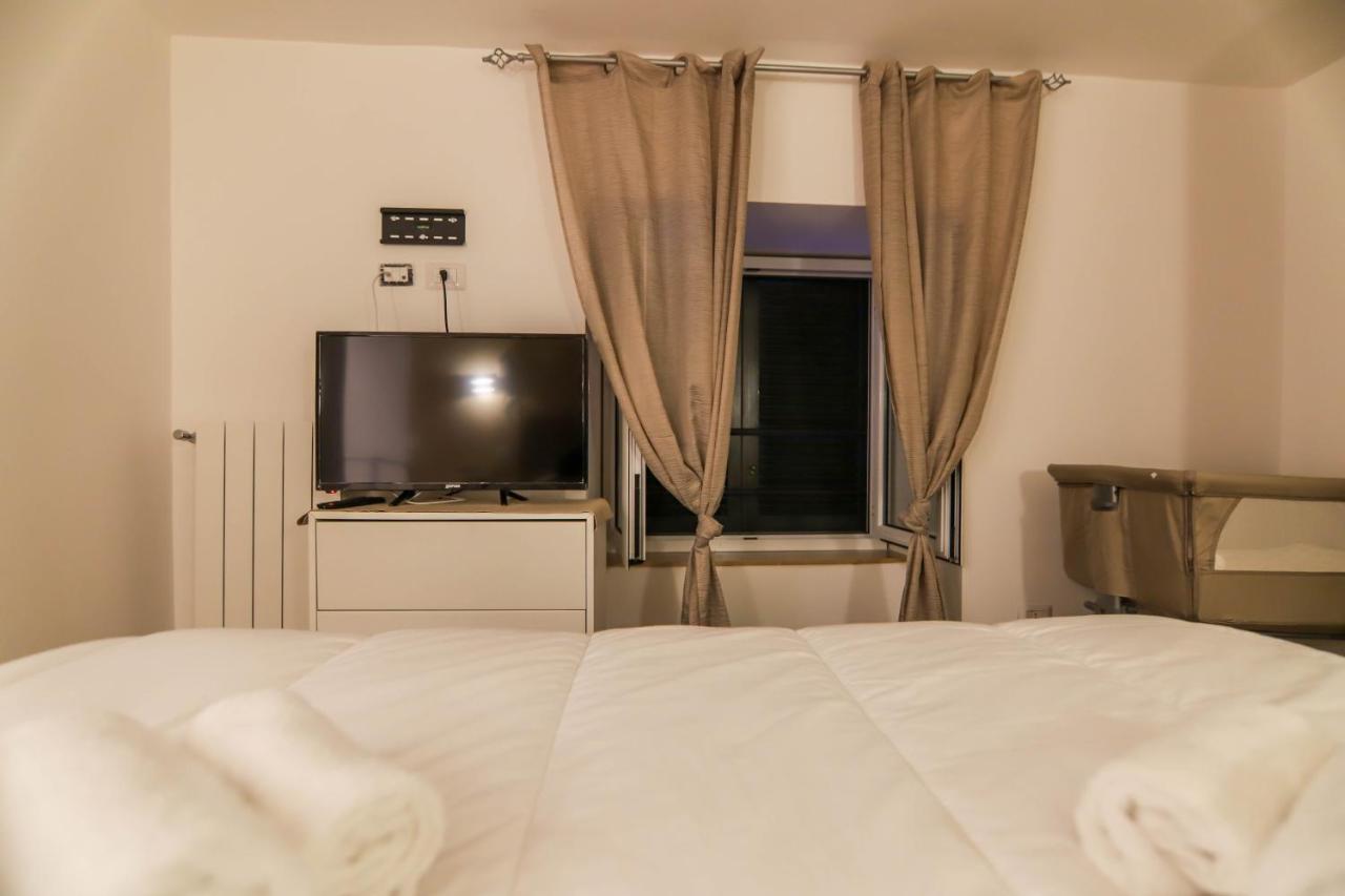 Casa Vacanze Mergellina 84 Chiaia, Stadio Maradona Lungomarecaracciolo Napoli Ngoại thất bức ảnh